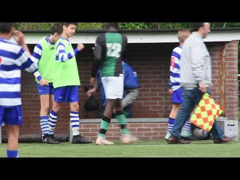 DHC JO15-2 - OLIVEO JO15-1 1e klasse competitie jeugdvoetbal Delft