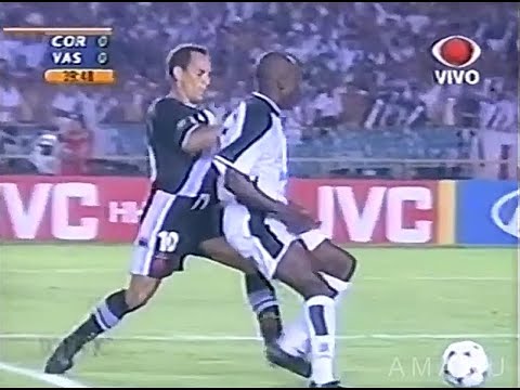 Edmundo se estranhando com o Rincón.