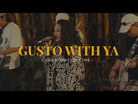 Gusto With Ya (Live at The Cozy Cove) - DENȲ