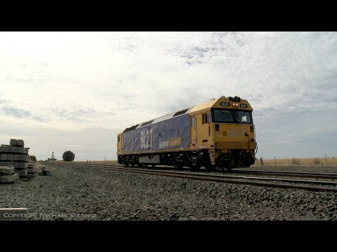 BL27 Light Engine Arrives At Gheringhap Loop (22/1/2021) - PoathTV Australian Trains & Railways