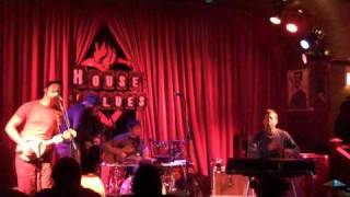 Slow Runner [LIVE] - Trying To Put Your Heart Back Together