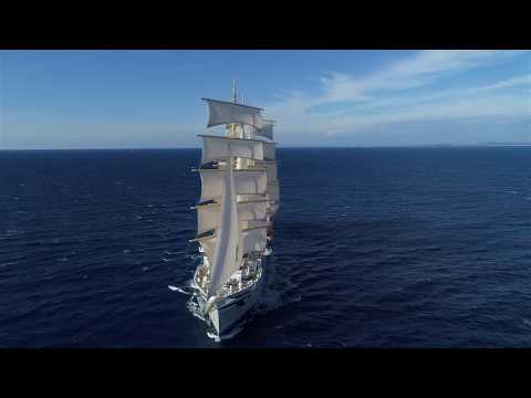 Brodosplitov jedrenjak zaplovio punim jedrima