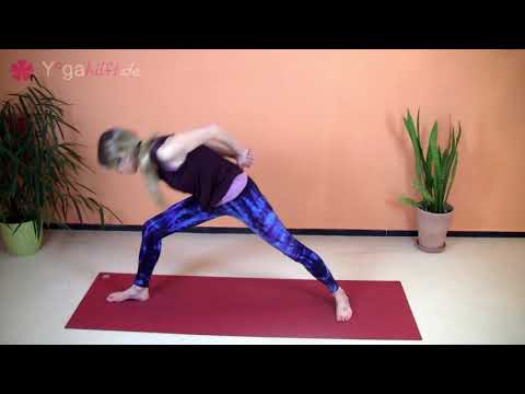 Sich verneigender Held  Shiranghustasana