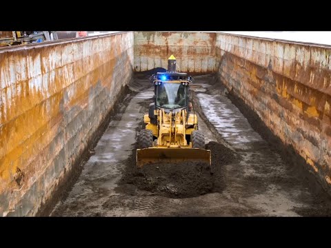 Cat® Command for Loading – Small Wheel Loaders
