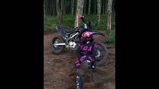 Download lagu Story WhatsApp supermoto cewek cantik viral mp3