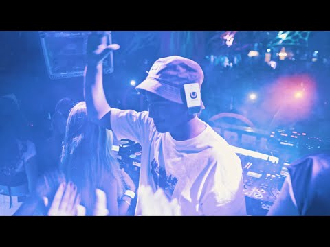 Lost Beach and Ezziolino