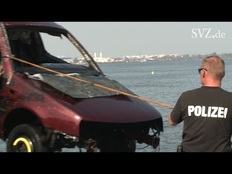 Auto aus Unterwarnow geborgen