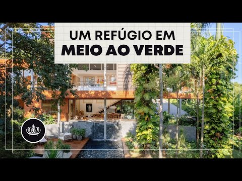 HOUSE surrounded by ART and a lush TROPICAL GARDEN in GOIÂNIA