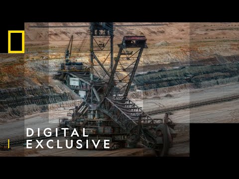 The World’s Largest Bucket Excavator | Colossal Machines | National Geographic UK