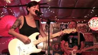 Japanese Breakfast - Everybody Wants to Love You (Live on PressureDrop.tv)