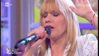 Lisa canta il suo inedito &quot;C&#39;era una volta&quot; - Quelle brave ragazze 10/07/2018