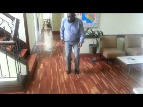 Lalo Izquierdo - zapateo afroperuano  - pasada completa y dos pasadas cortas