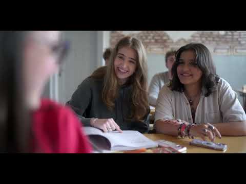 Monkey Business - A kde je problém? (Official Video)