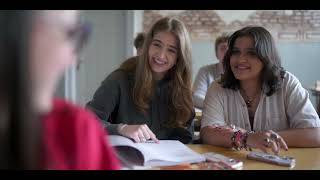 Monkey Business - A kde je problém? (Official Video)