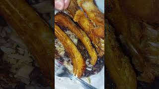 ALMOÇANDO UMA COSTELA DE TAMBAQUI #shorts