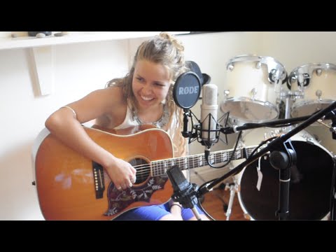 Pine Street Sessions - Ashleigh Mannix  - 'Scream Out My Name'