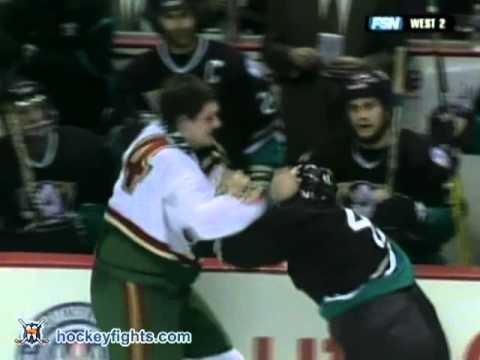 Derek Boogaard vs Trevor Gillies