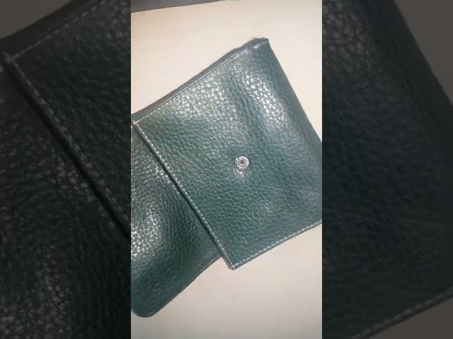 Vídeo relacionado con ELNX Monedero de PU con Cierre de Beso para Mujer, Monedero Vintage para Llaves, Tarjetas de crédito, Monedas y Auriculares (Plata)