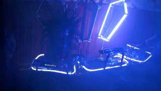 Totally Enormous Extinct Dinosaurs@ Deaf Institute Live Track &quot;Dream on&quot;