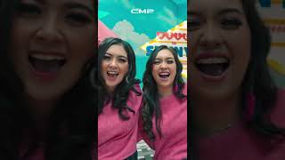 Download lagu [SHORT VIDEO] GOYANG SENGGOL - DUO DELIMA (Goyang Senggol oh Asyiknya Oh Syahdunya) mp3