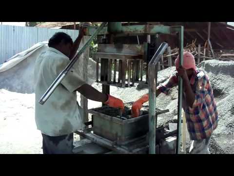 Brick Laying Machine 1000SHD With Conveyor at ₹ 475000