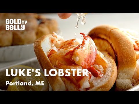 Watch Luke’s Lobster’s Owner Prepare His Legendary Lobster Rolls
