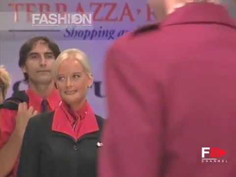 Fashion Show "Raffaella Curiel" Haute Couture Women Autumn Winter 2003 2004 Rome 9 of 9