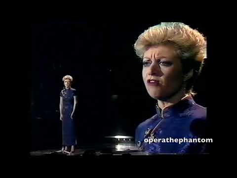 Elaine Paige: Memory - Olivier Awards, 1981