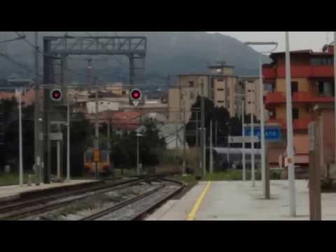 REGIONALE 7974 PALERMO - S.AGATA IN ARRIVO AL BINARIO 4
