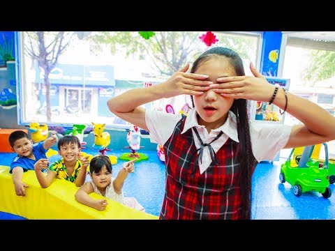 Kids Go To School | Chuns and Best Friends Play Fun Picnic In Fairy Garden Children's Toys City