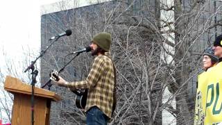 Ryan Bingham sings &quot;Direction of the Wind&quot; at rally in Madison