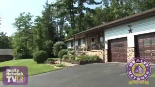 preview picture of video 'One-Level Living Is Beautiful! - Exeter Real Estate'