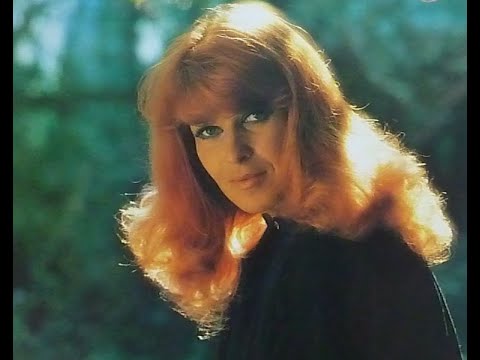 Rita Hovink  Softly, as in a morning sunrise