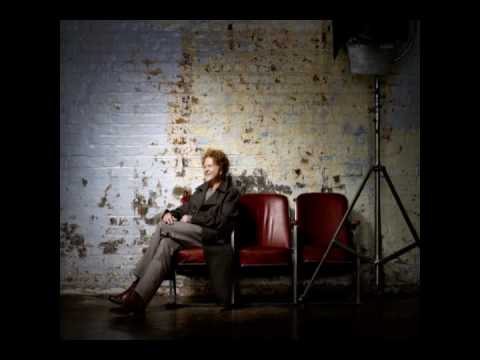 Simply Red - Holding Back The Years (Simplified Version)