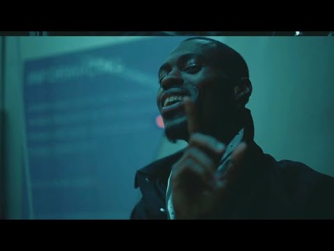 WUAT?!? (Olhando para lua 🌑) ft. @riccowoficial