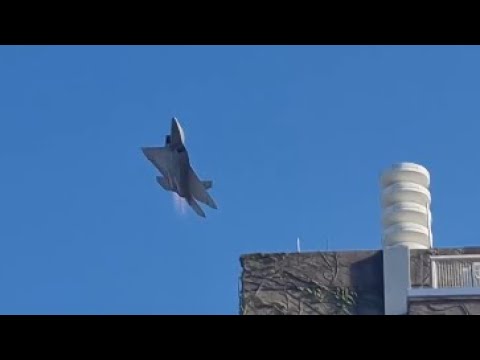F-22 Raptor Close Flyby with Afterburner 4k UHD