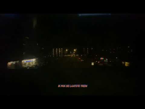 Guusje & Roxeanne Hazes - De Laatste Trein (Official Lyric Video)