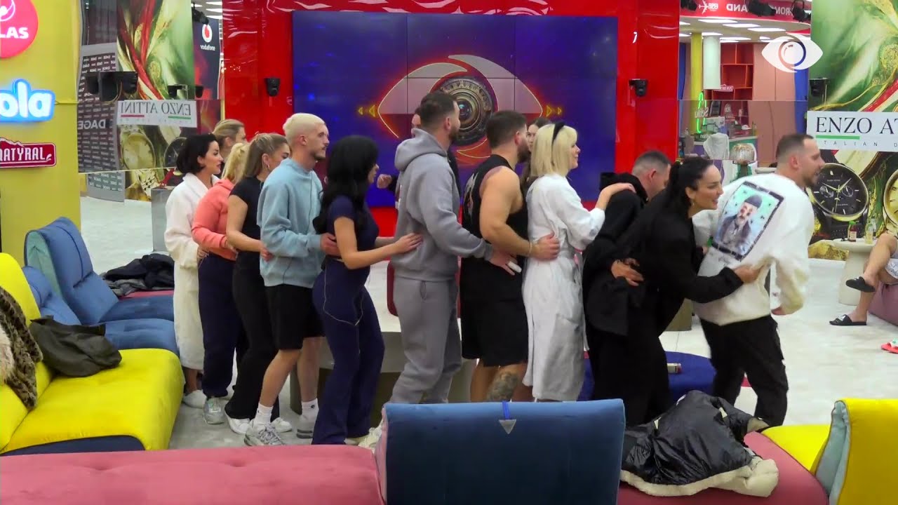 Dënimi i radhës nga grupi i Julit, të gjithë banorët kërcejnë “Vallen e Pinguinit”