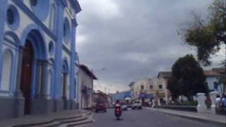preview picture of video '8. Ecuador. Principio del segundo viaje. Ecuador, Perú, Bolivia. Marco Monteros. Viaje en moto.'
