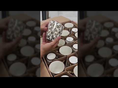 A Caneca de Porcelana com Desenhos em 3D Dourado STR008, Caixa c/72 UN, colocar no carrinho somente múltiplos da caixa.