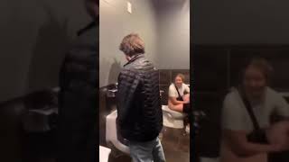 Gender neutral bathrooms are the best🇺🇸