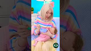 Download lagu Perfect Gadget for Feeding Babies! 😭❤️🍼🥀🌼💥 Funny 😂😅😆😁 #funnyshorts #fy mp3