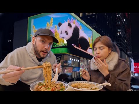 Chengdu Surprised Us Immediately 🇨🇳 (First Impressions)