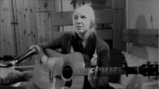 &quot;Screamer&quot; (Good Charlotte cover) - Claire Bouédo