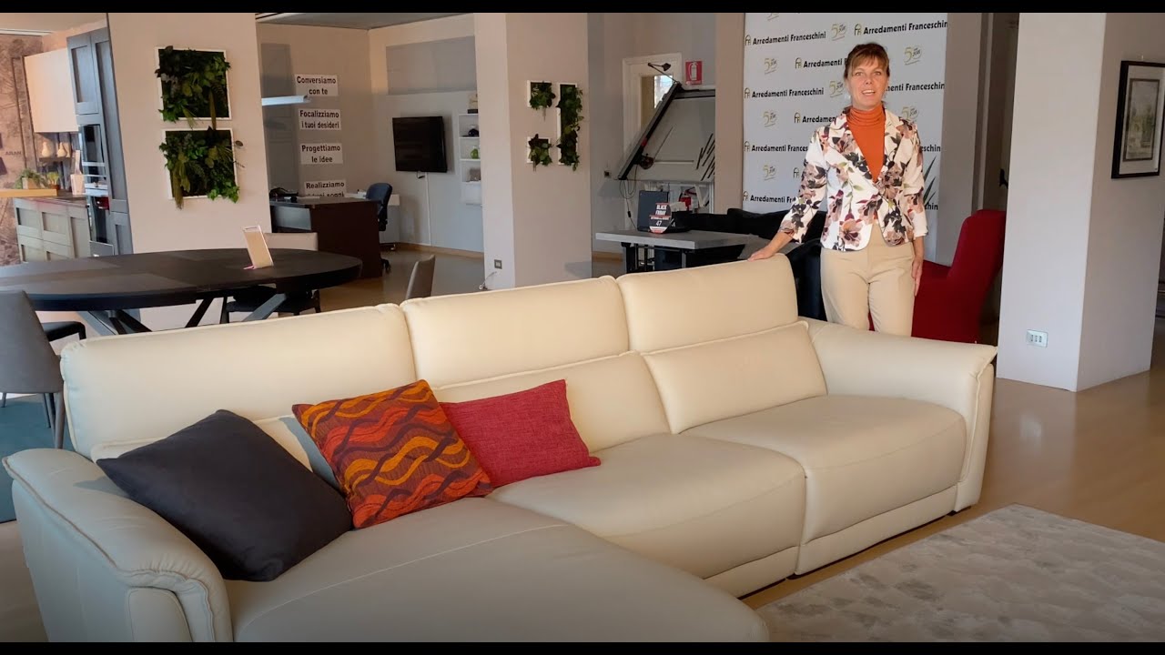 Franceschini Arredamenti - Divano Bovino by Franco Ferri