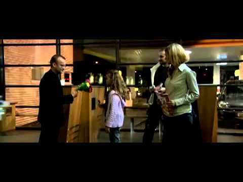 Roman De Gare (2008) Official Trailer