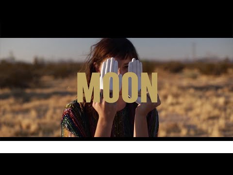 Johanna Amelie - Moon (Official Video)