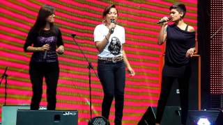 Download lagu Dimana Dimana (Shila Amzah,Ning Baizura & Jaclyn Victor) Roadtour AJL Plaza Angsana JB mp3