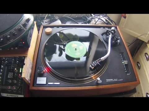 Jules I - Jah A Di Best + Moa Anbessa - Dub a Di Best