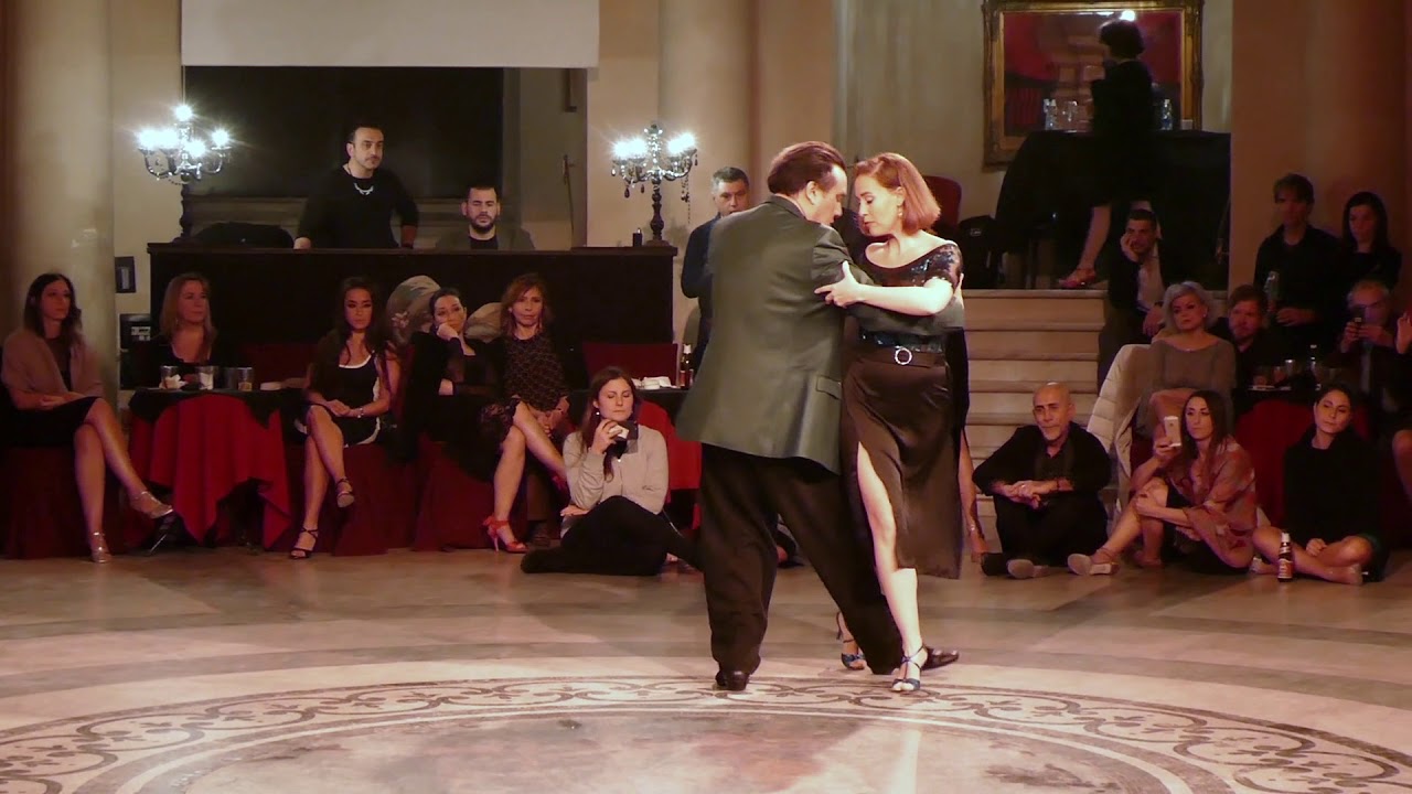 Video thumbnail for Chicho Frúmboli & Juana Sepúlveda, Sollozos (Chicho e Juana Napoli Long Weekend 2019, 1/6)